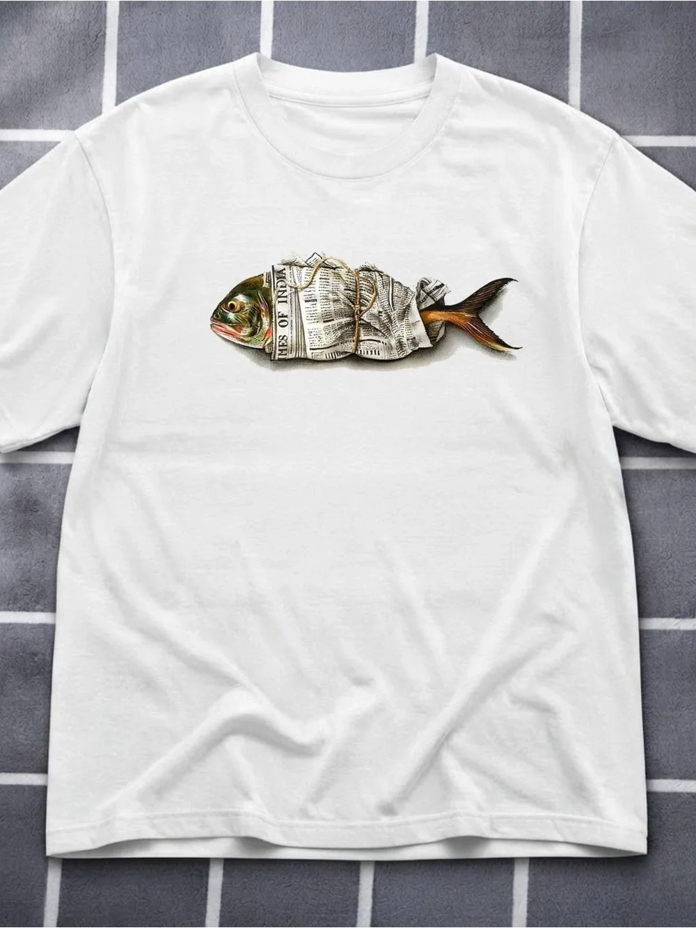 Gildan White Fish Print T-Shirt with Newspaper-Wrapped Fish Graphic